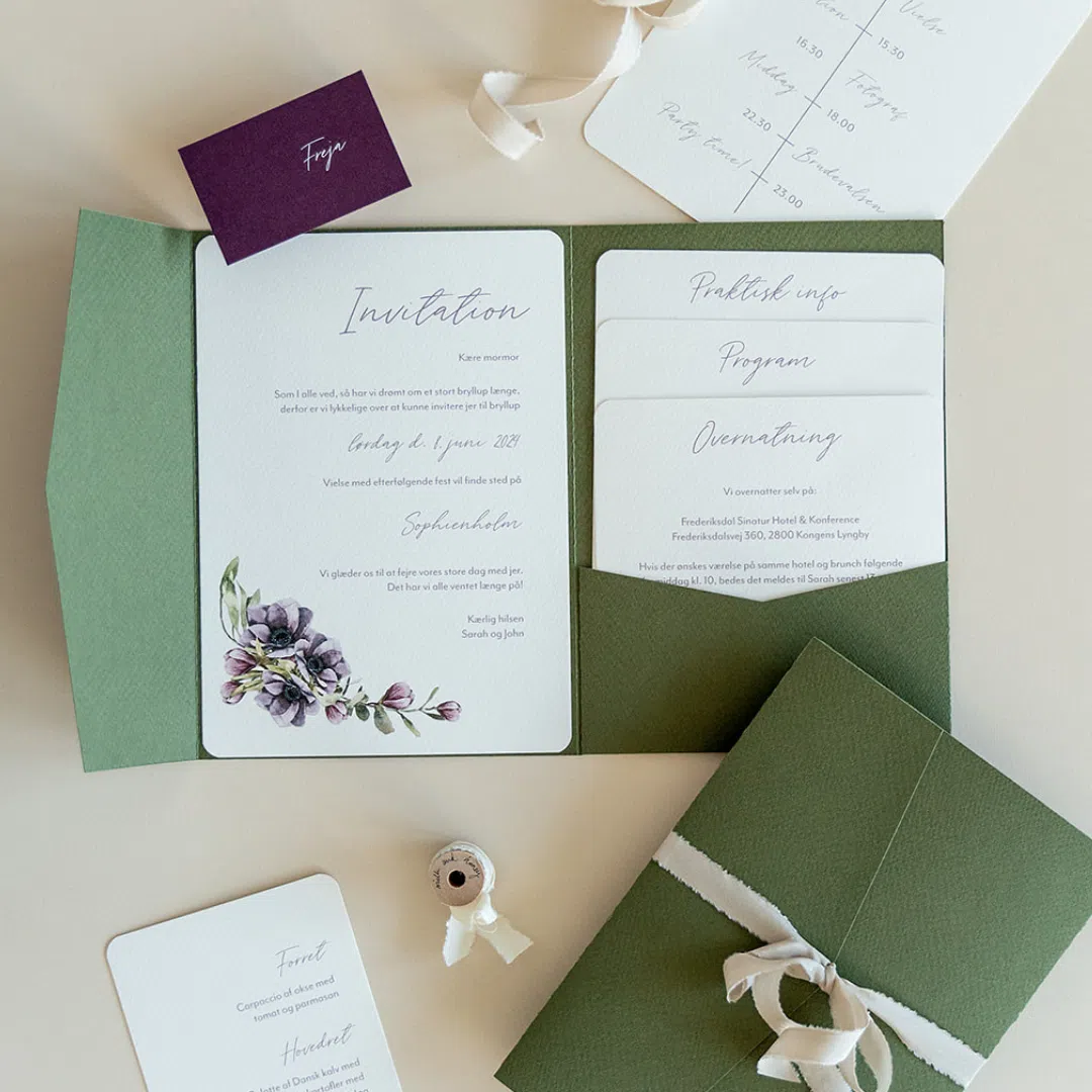 Bryllupsinvitation Anemone Violette pocketfold bundle